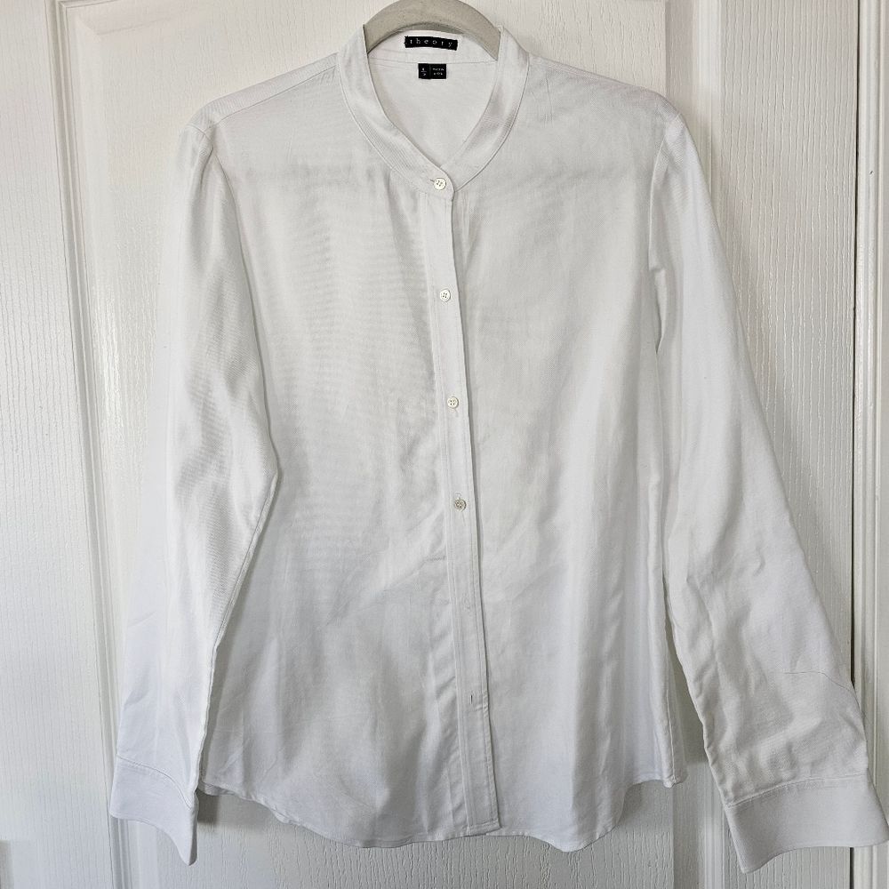 Theory women white button down shirt size L. Very good condition